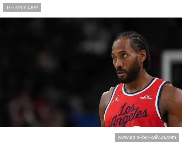 伦纳德命中关键球，洛杉矶快船稳住局面